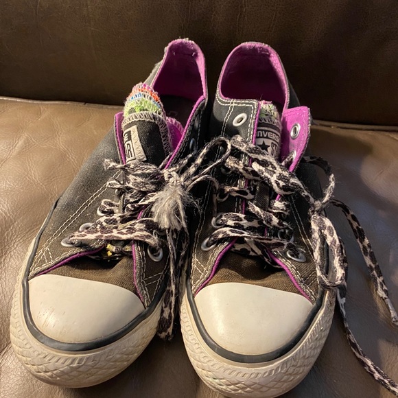 Multi tongue converse. - Picture 3 of 4